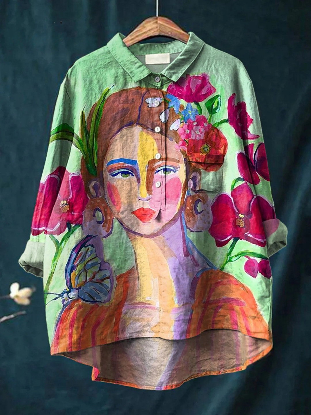 Lily | Arte del Ritratto Femminile in Olio Stampata su Camicia Casual da Donna