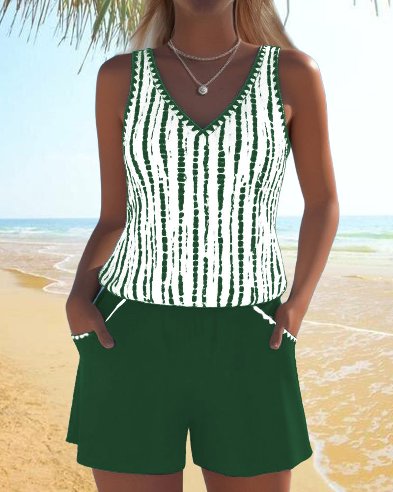 Mia™ | Costume da bagno casual a due pezzi con stampa e scollatura a V con tasche