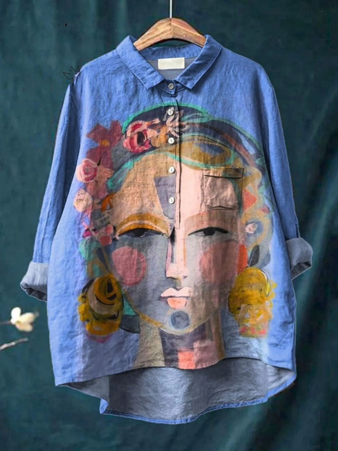 Ambra | Arte del Ritratto di Freda Stampata su Camicia Casual da Donna