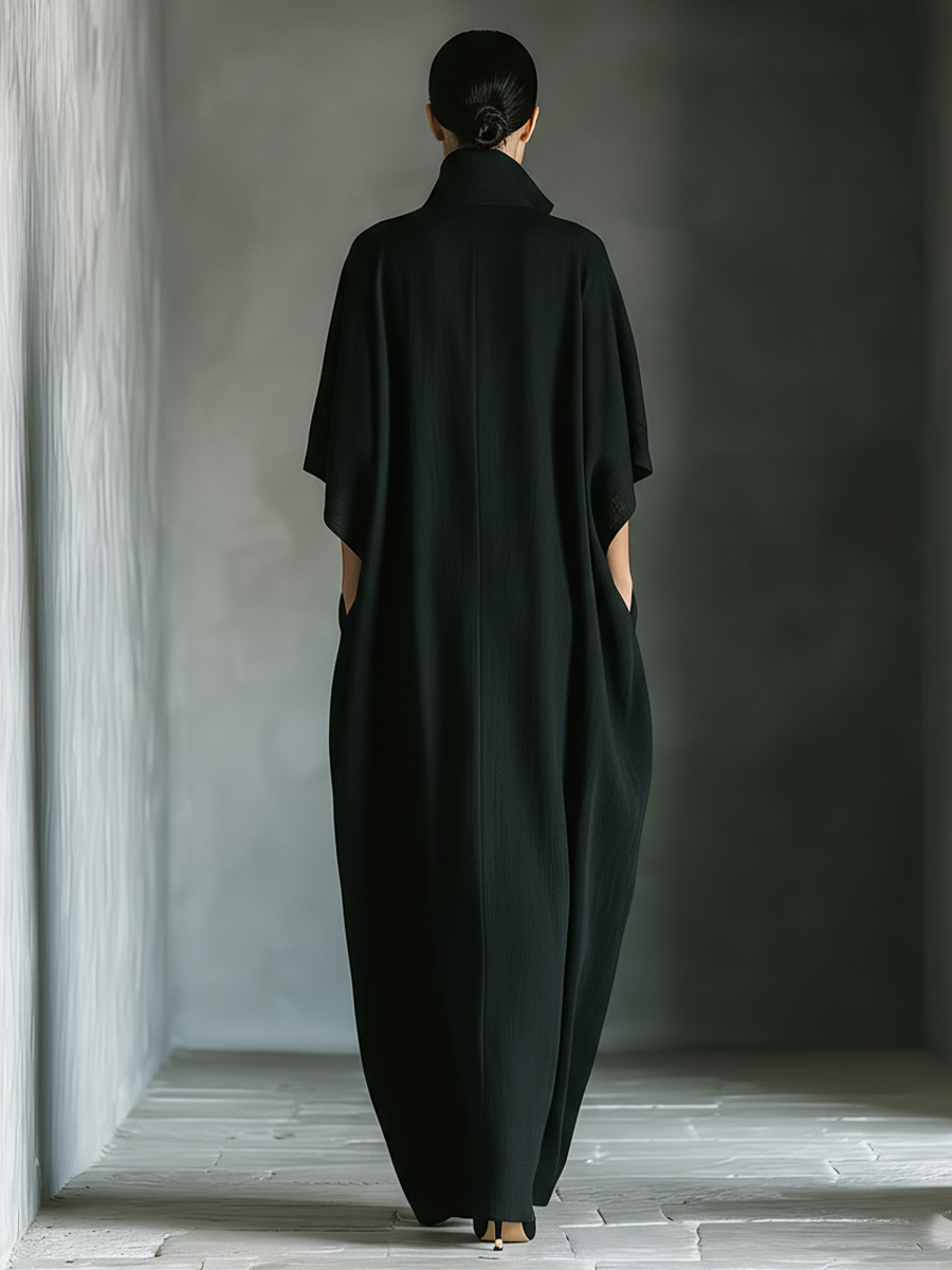 Donatella | Maxi abito nero con maniche a kimono