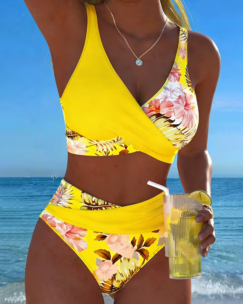 Jolina™ | Bikini a Contrasto Floreale