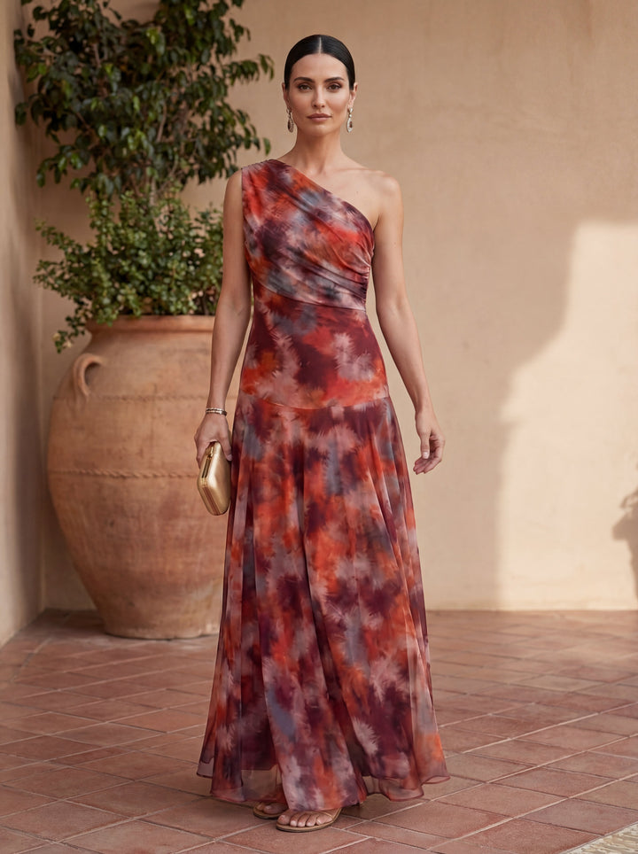 Uma Abito lungo fluido in satin, eleganza senza tempo