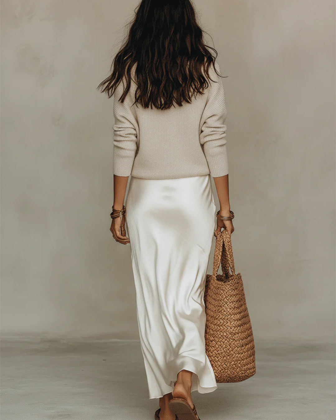 Paola – Abito Midi Satinato Elegante