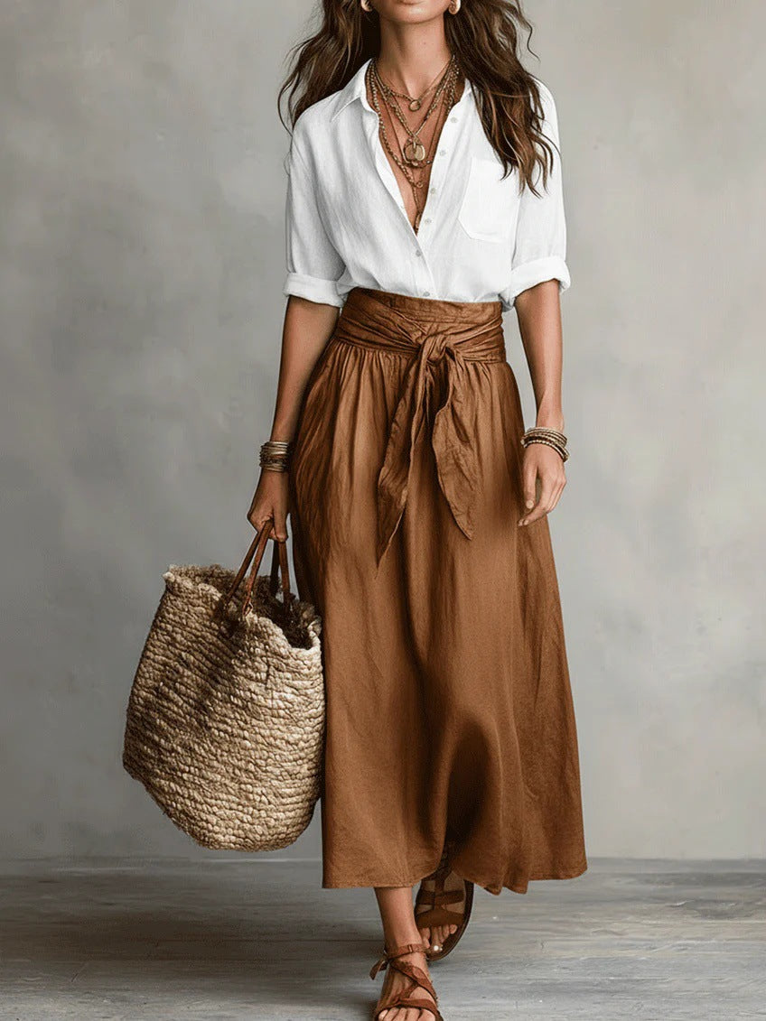 Luisa – Completo di due pezzi: maglietta nera e gonna midi verde oliva