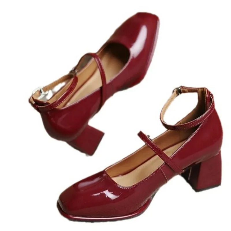Eleganti Pumps con Cinturino alla Caviglia