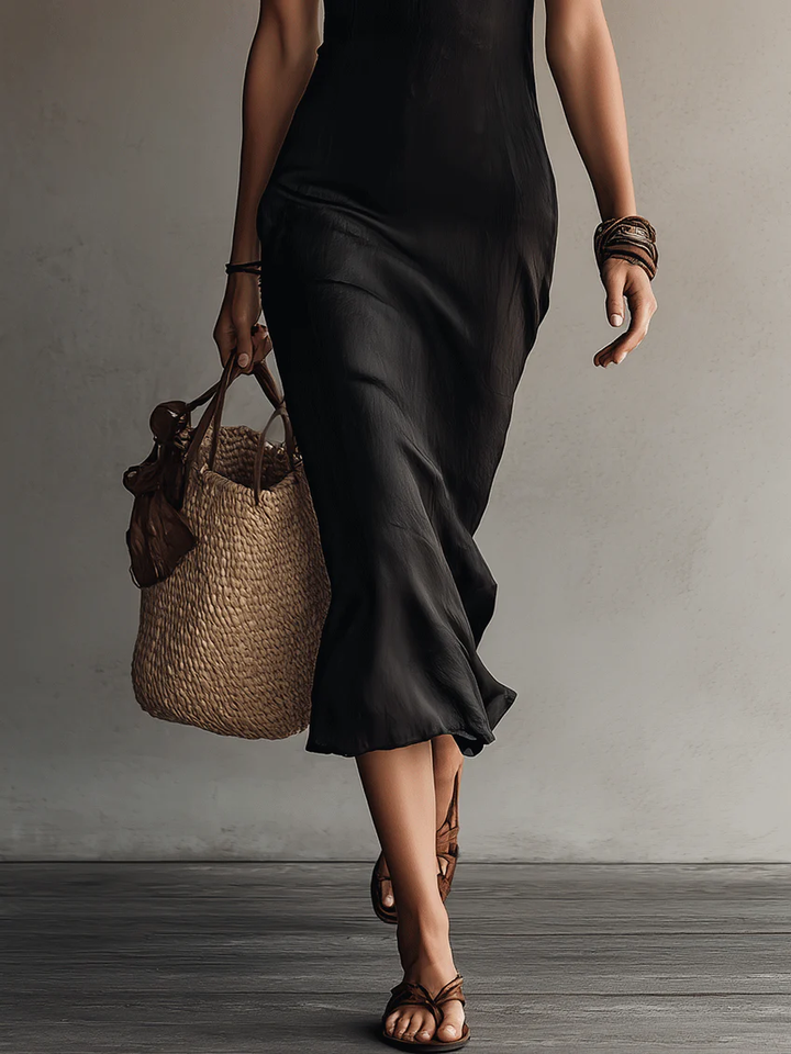 Bettina | Midi abito nero smanicato