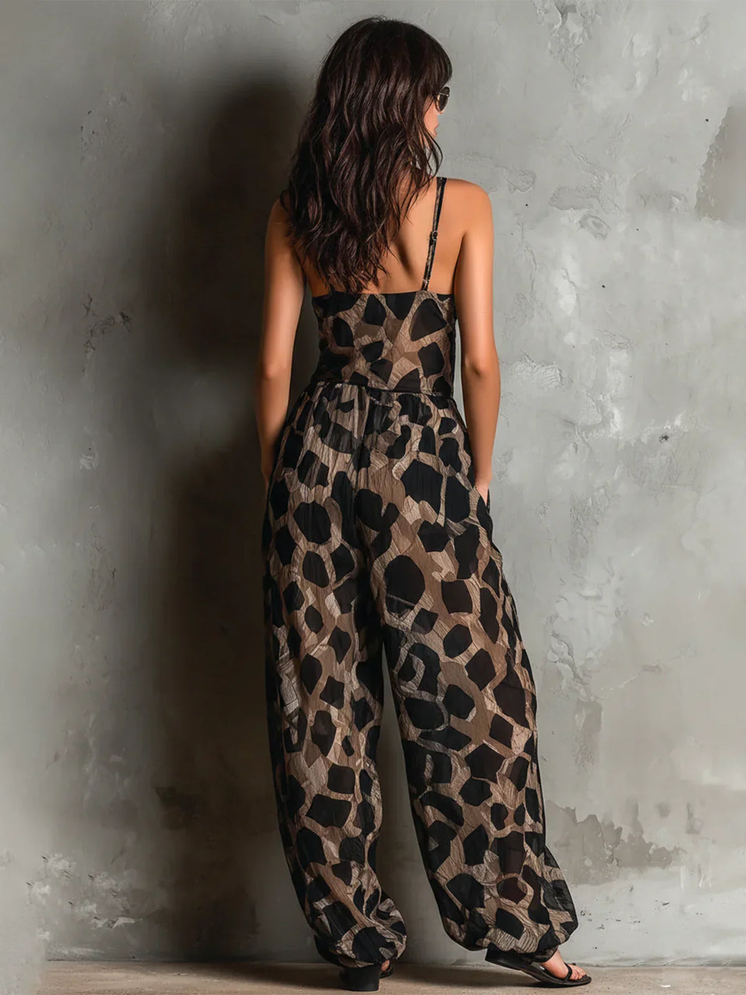 Adriana | Tuta elegante con stampa animalier
