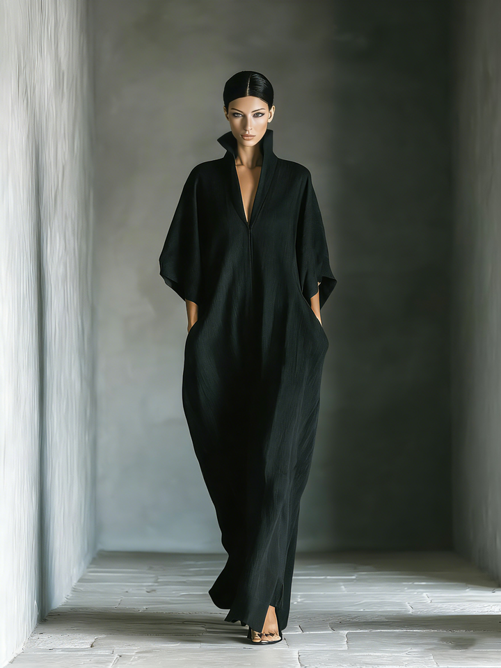 Donatella | Maxi abito nero con maniche a kimono