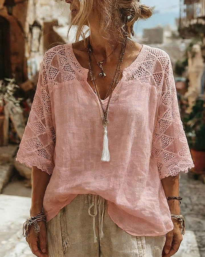 Anna | Blusa con scollo a V e dettagli in pizzo